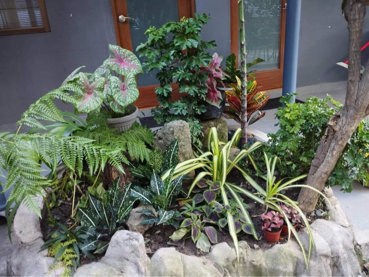 The Hub District Garden Suites Пасай Екстериор снимка